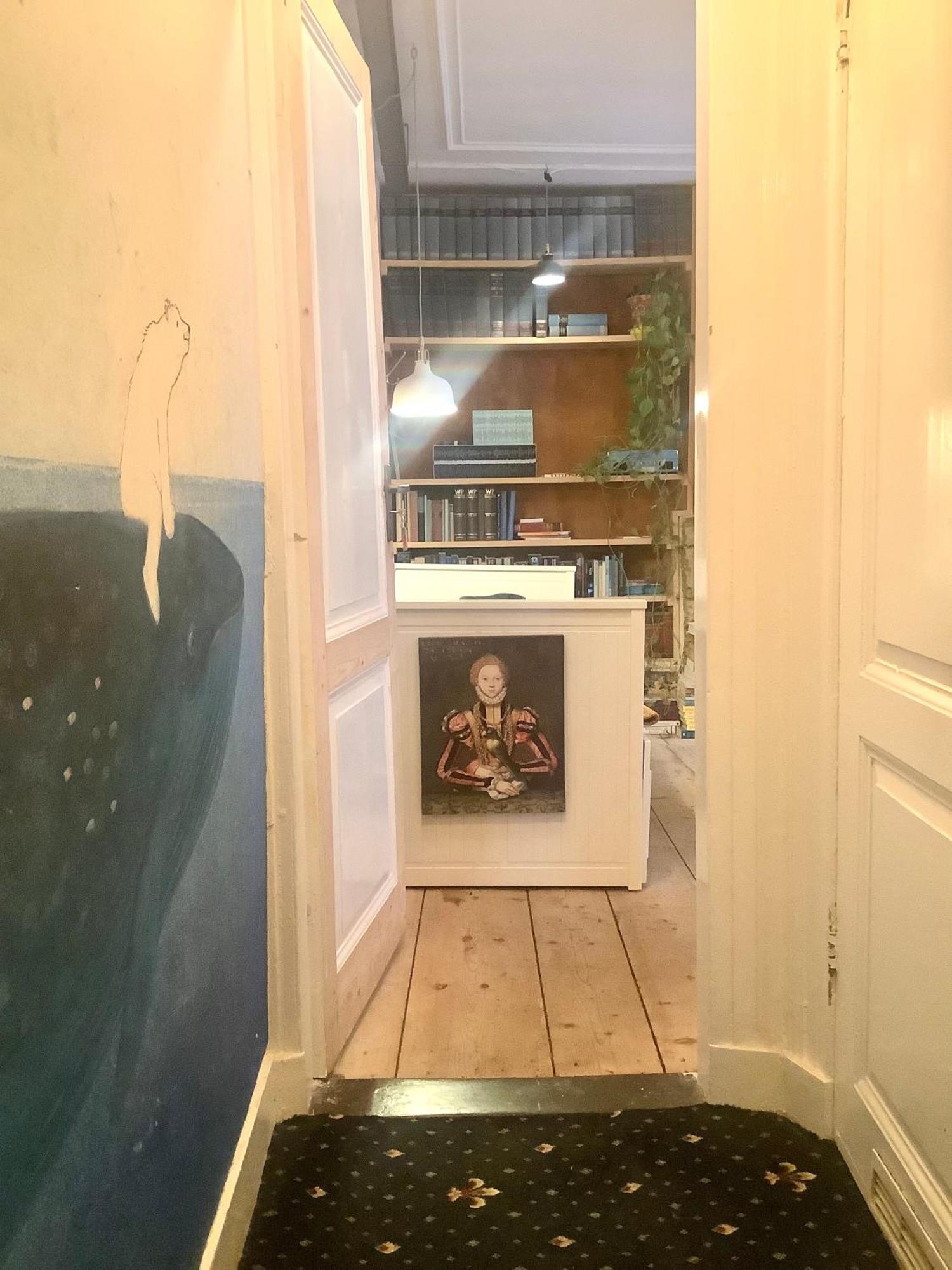 Bookstor Hotel Den Haag Bagian luar foto